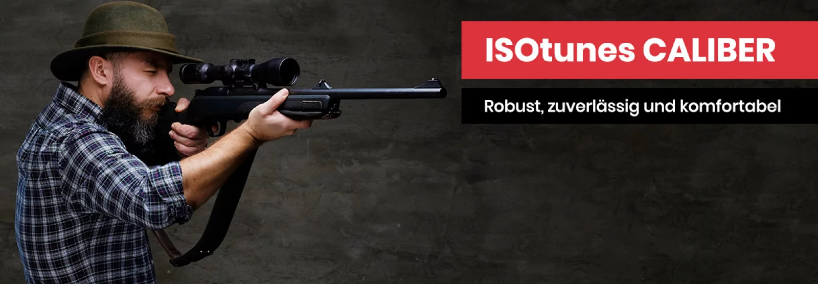 Mann mit Gewehr und Gehörschutz ISOtunes CALIBER​​​​​​​